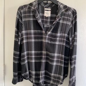American Eagle Boyfriend Flannel Super Soft Black Plaid